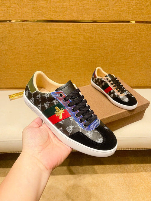Black Multicolor Pattern Low-Top Sneakers — model