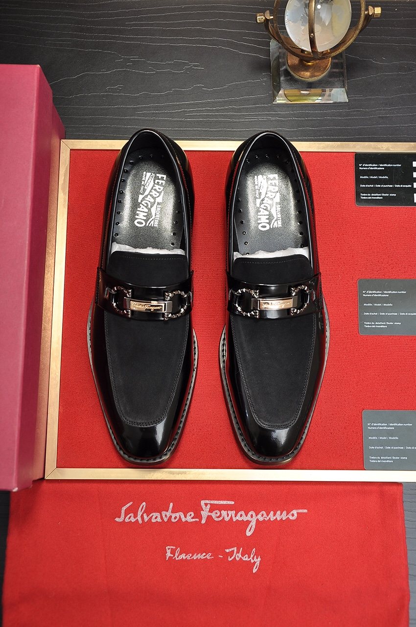 Salvatore Ferragamo Black Bit Loafers — front