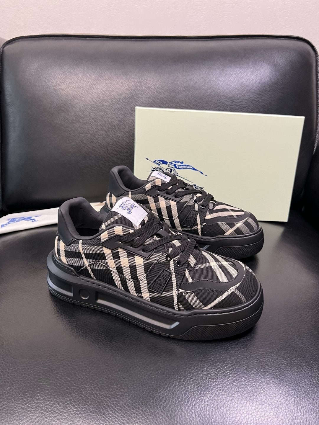 Burberry Black Beige Plaid Low-Top Sneakers — front