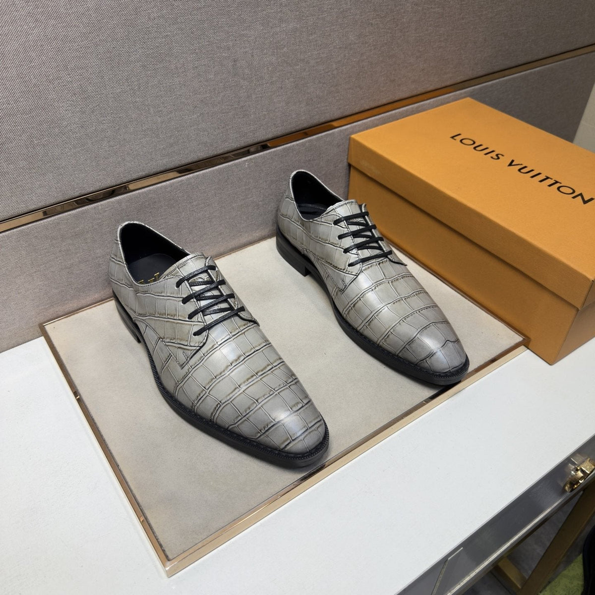 Louis Vuitton Crocodile-Embossed Lace-Up Dress Shoes — front