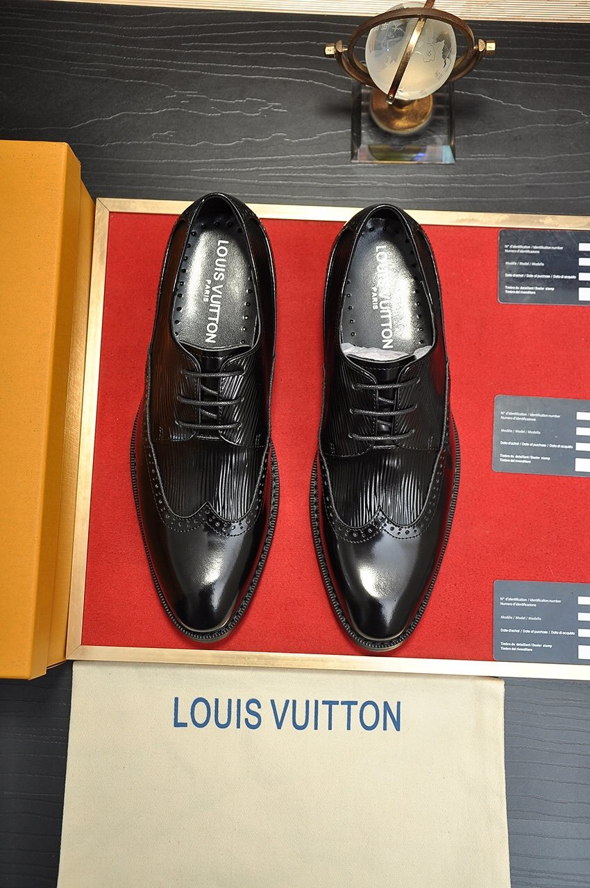 Louis Vuitton Textured Panel Lace-Up Dress Shoes — front