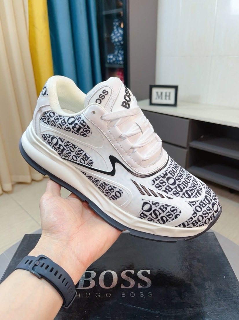 HUGO BOSS Logo-Pattern Low-Top Sneakers — front