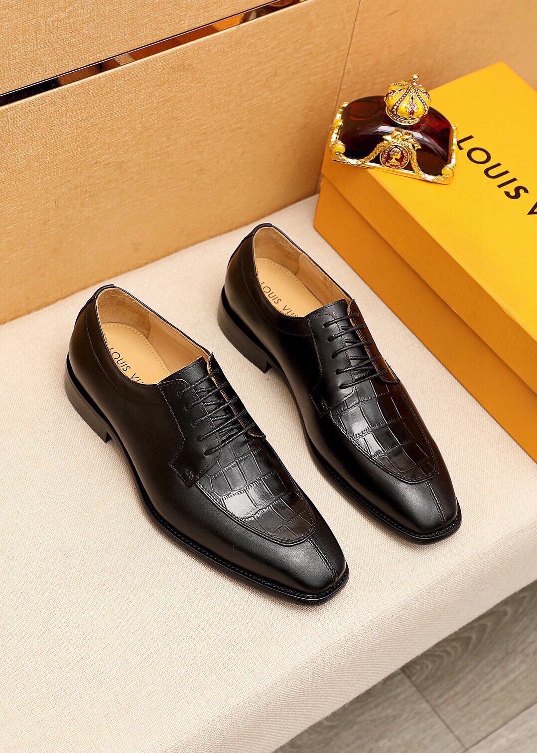 Louis Vuitton Crocodile-Embossed Lace-Up Dress Shoes — front