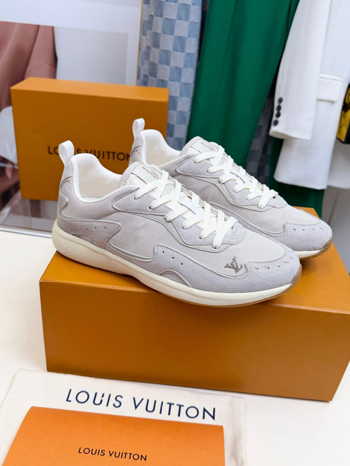 Louis Vuitton Drop 300 Low-Top Sneakers — front