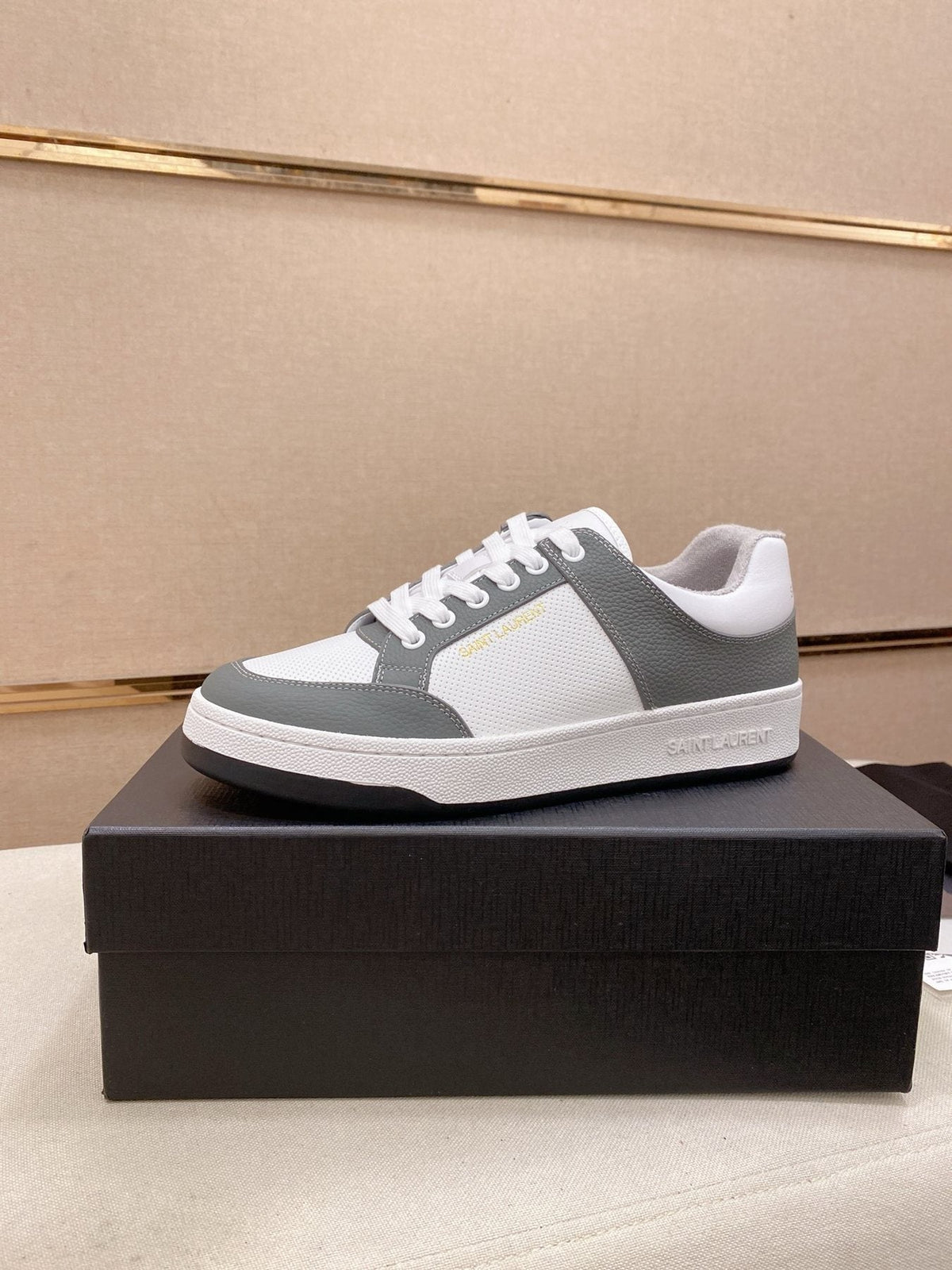 Saint Laurent Dark Green and White Low-Top Sneakers — front