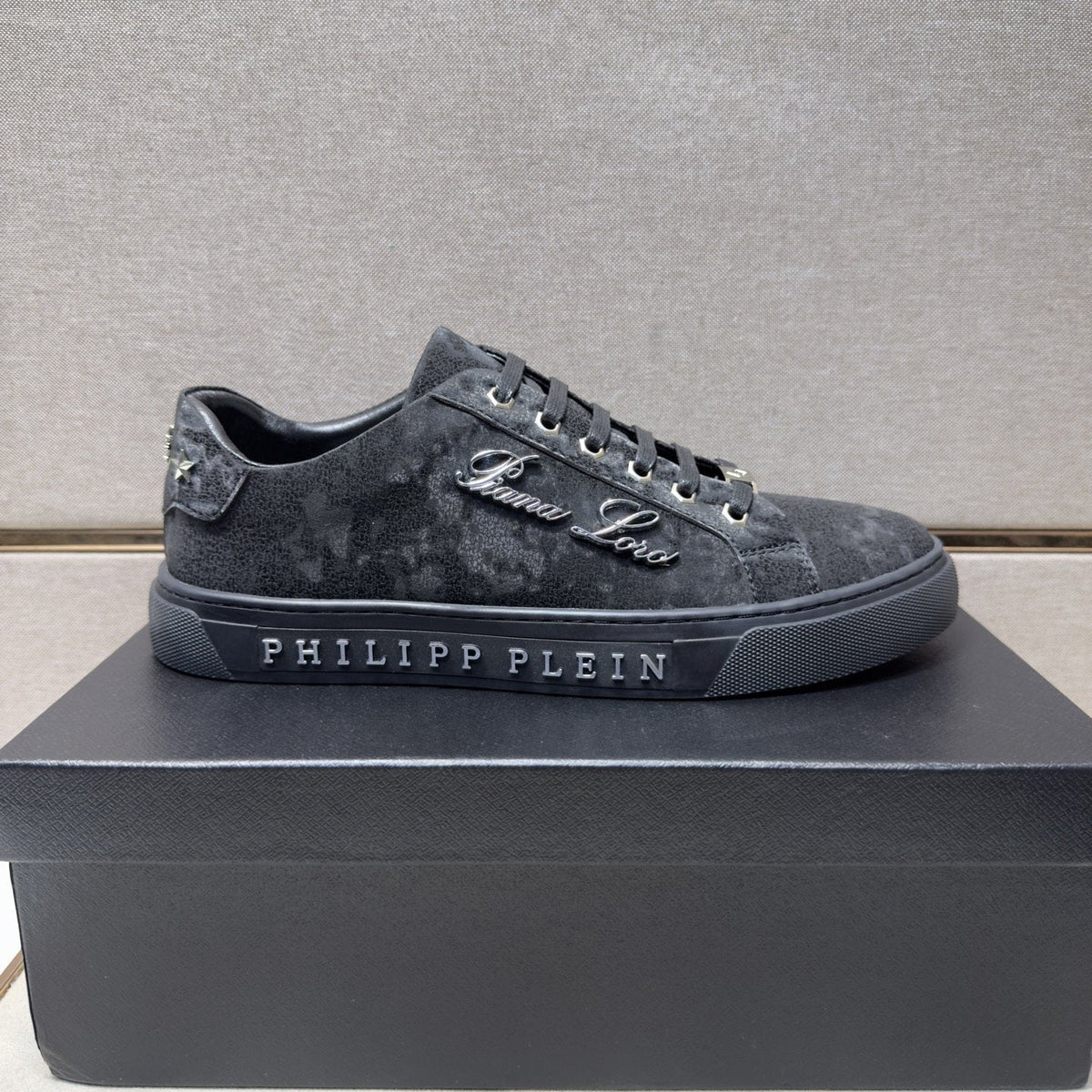 Philipp Plein Script Detail Low-Top Sneakers — front