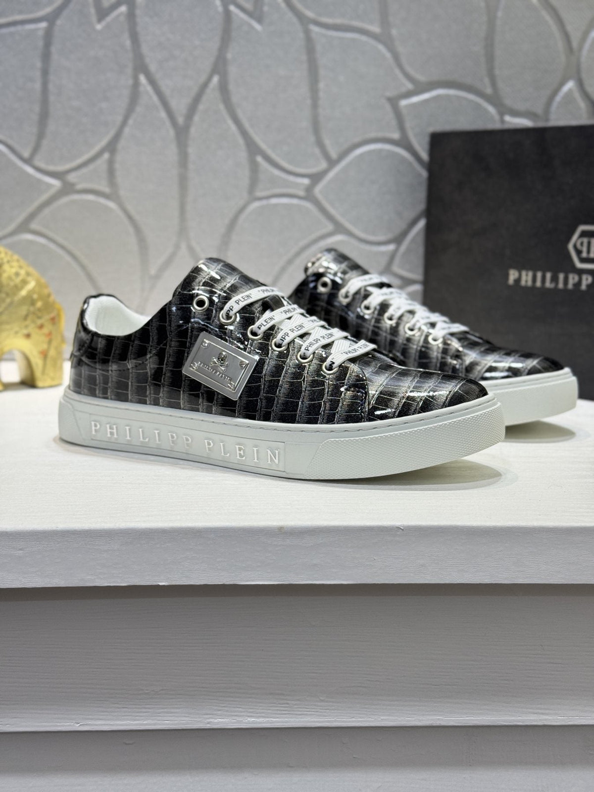 Philipp Plein Textured Low-Top Sneakers — front