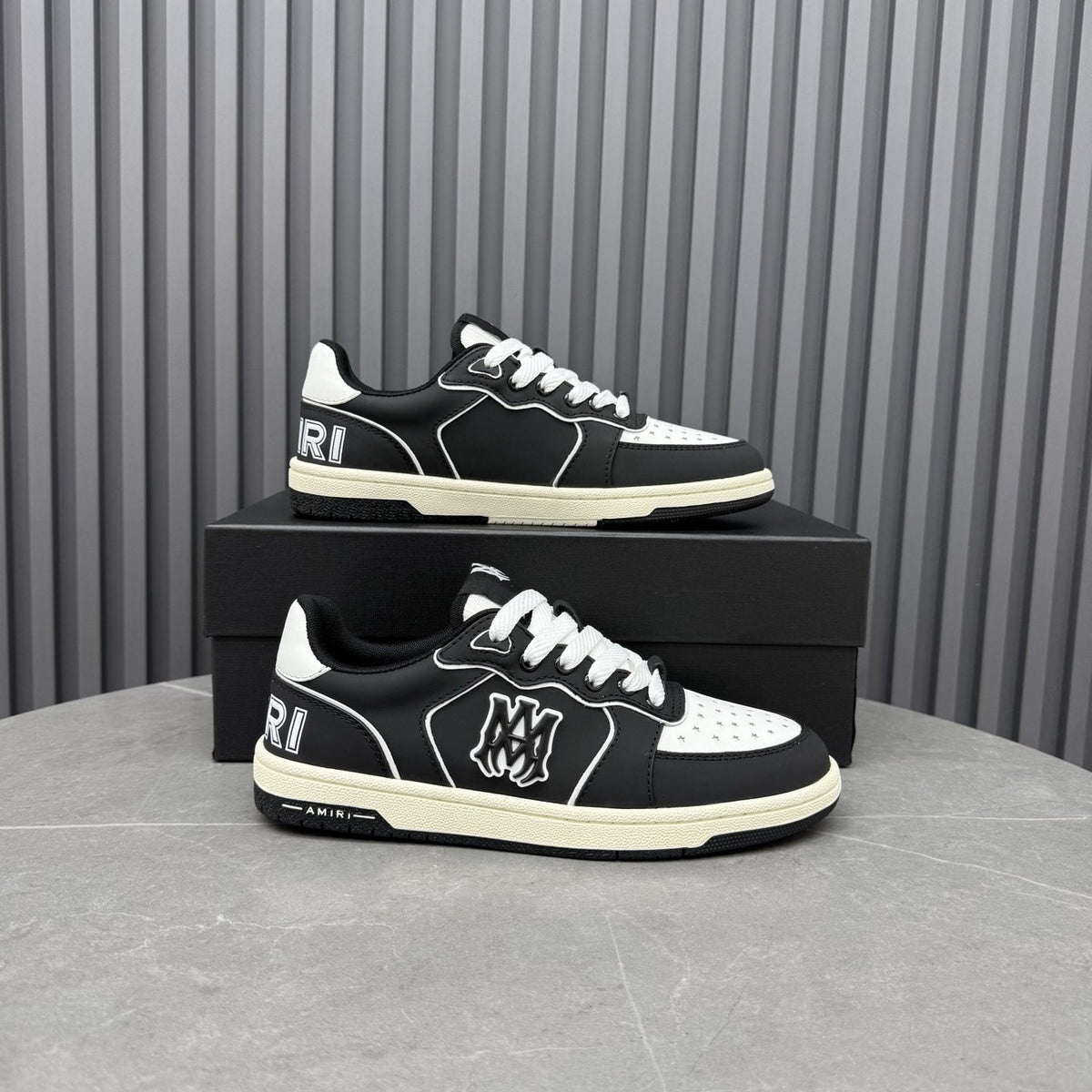 AMIRI Contrast Panel Low-Top Sneakers — side