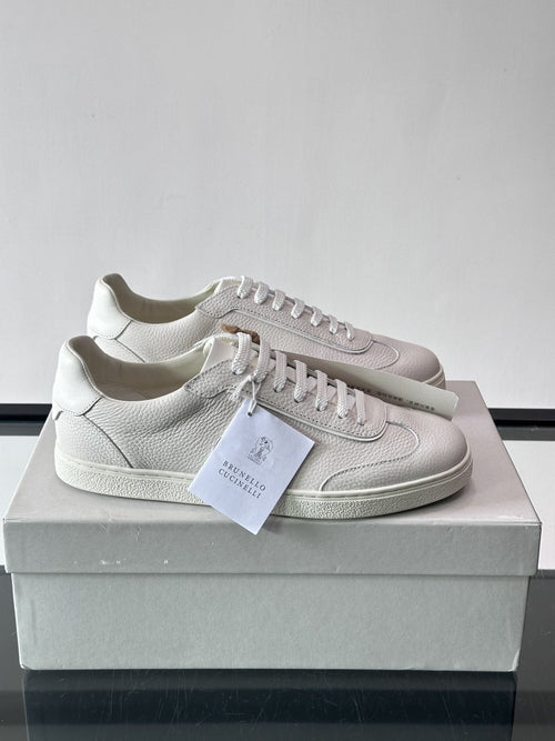 Brunello Cucinelli Off-White Low-Top Sneakers — hero