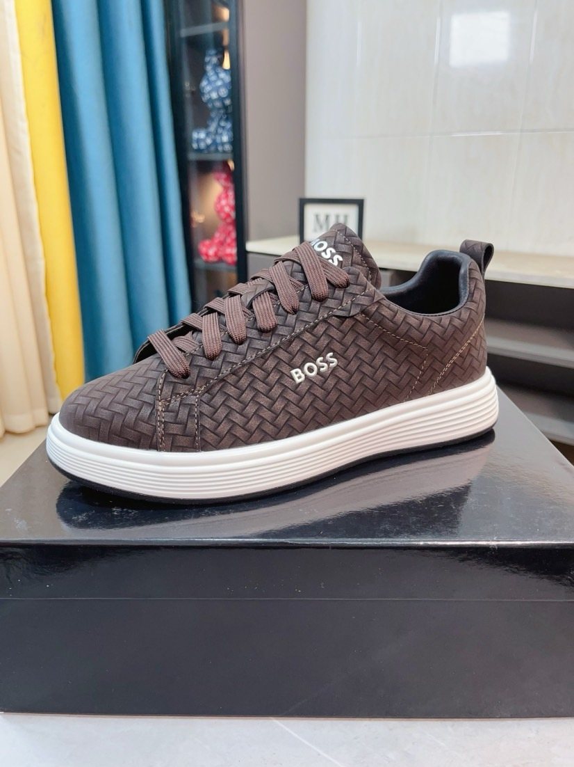 Hugo Boss Textured Low-Top Sneakers — front