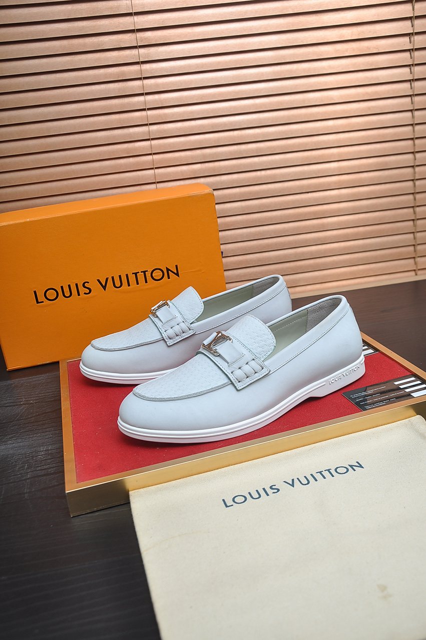 微商相册测试鞋子-Louis Vuitton Buckle Slip-On Loafers — front