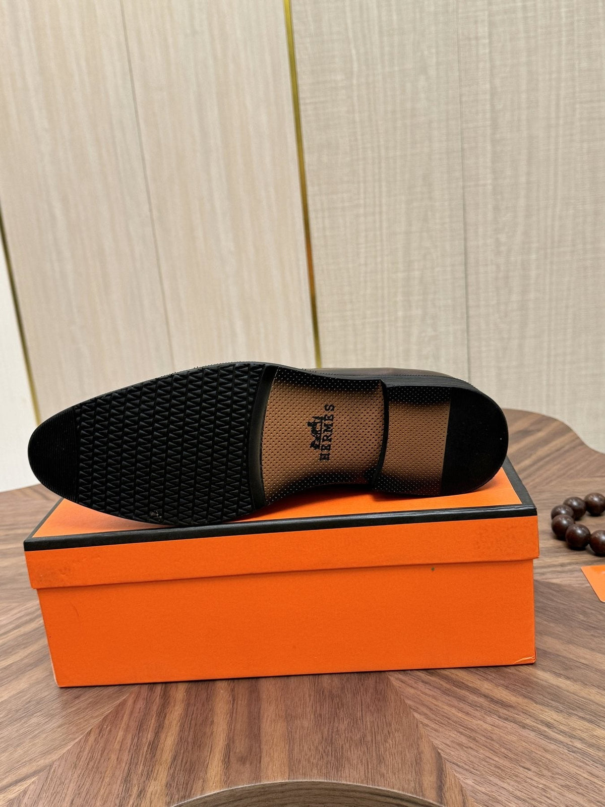 Hermès Polished Leather Lace-Up Dress Shoes — back