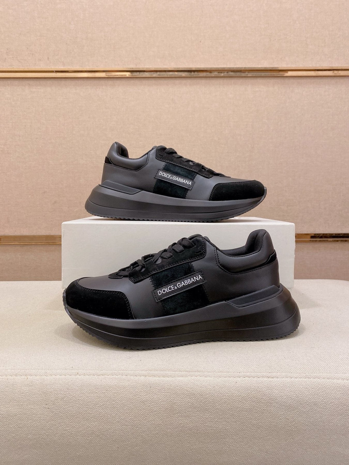 Dolce & Gabbana Logo Panel Low-Top Sneakers — front