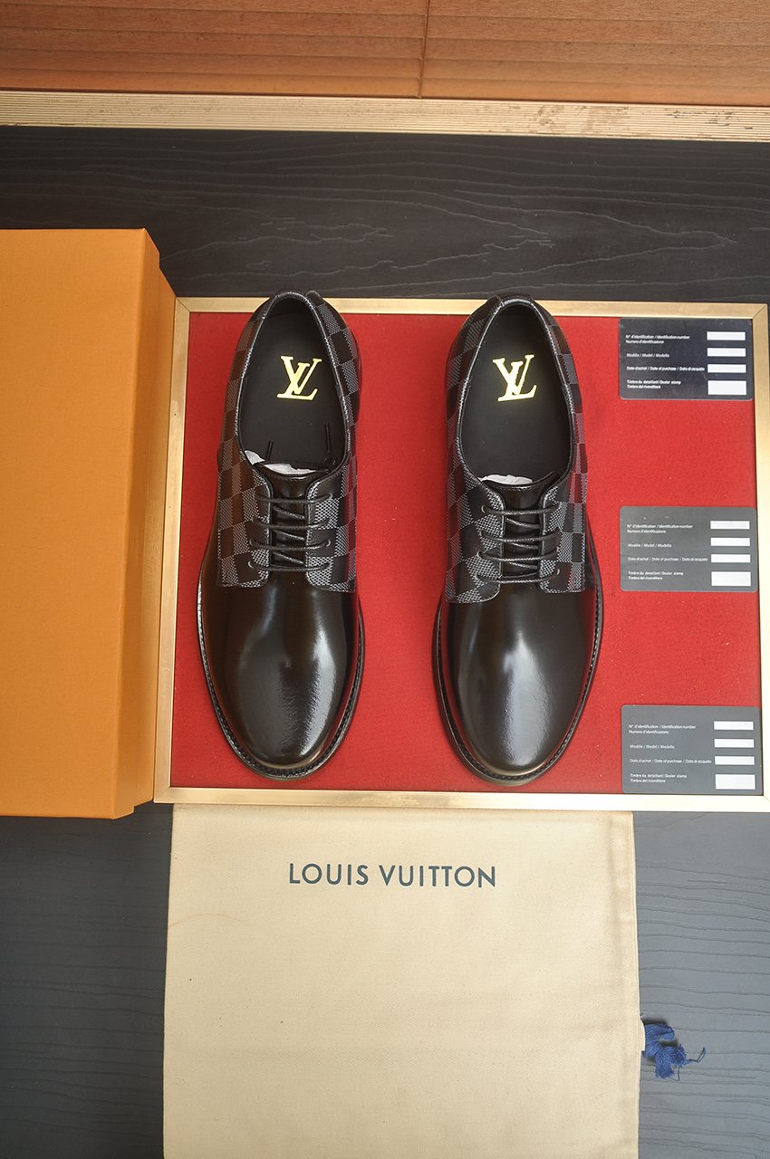 Louis Vuitton Checkered Lace-Up Dress Shoes — front