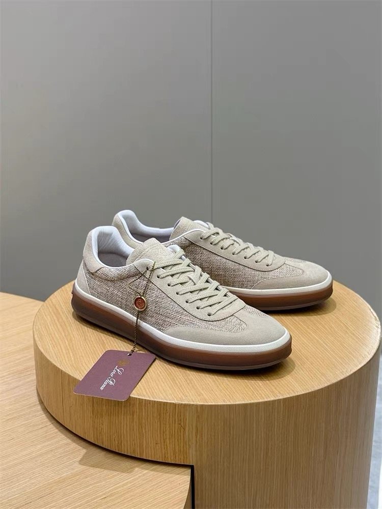 Men’s Low-Top Lace-Up Sneakers — front